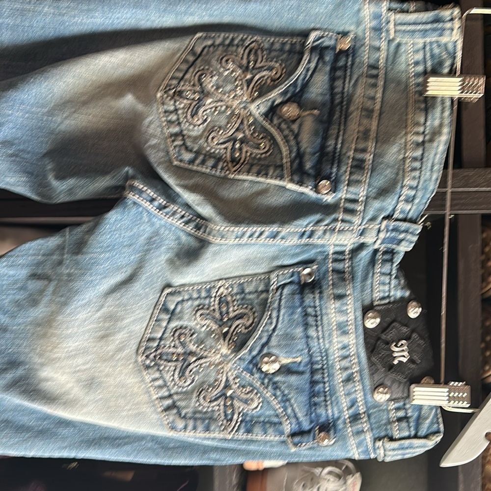 Miss Me Boot Cut Jeans Size 31Embellished Bling Flap Pockets - Picture 2 of 10